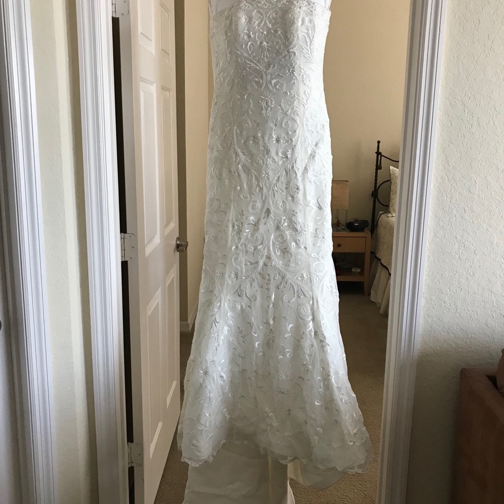 Wedding dress